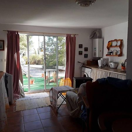 2-Bed Apartment - Sleeps 3 - Parking - Near Albox Bagian luar foto
