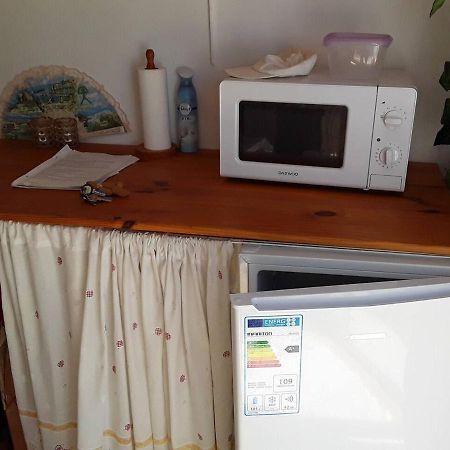 2-Bed Apartment - Sleeps 3 - Parking - Near Albox Bagian luar foto