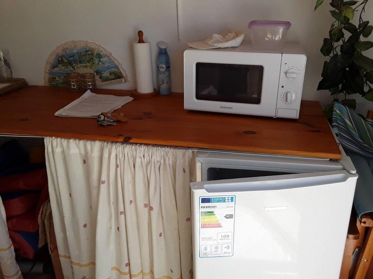 2-Bed Apartment - Sleeps 3 - Parking - Near Albox Bagian luar foto